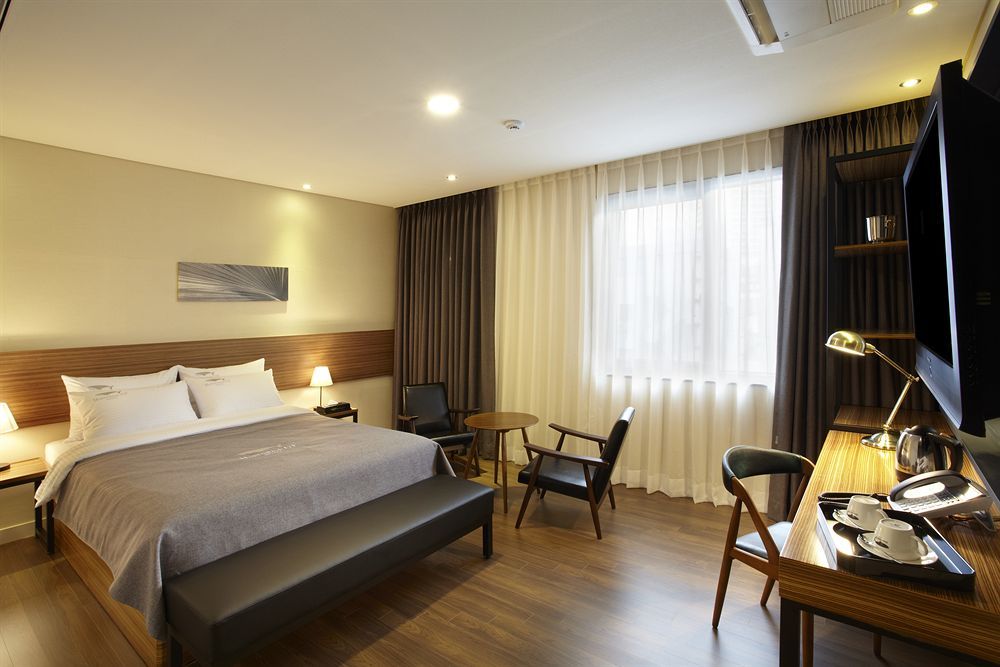 Cinema House Hotel In Pusan Zewnętrze zdjęcie