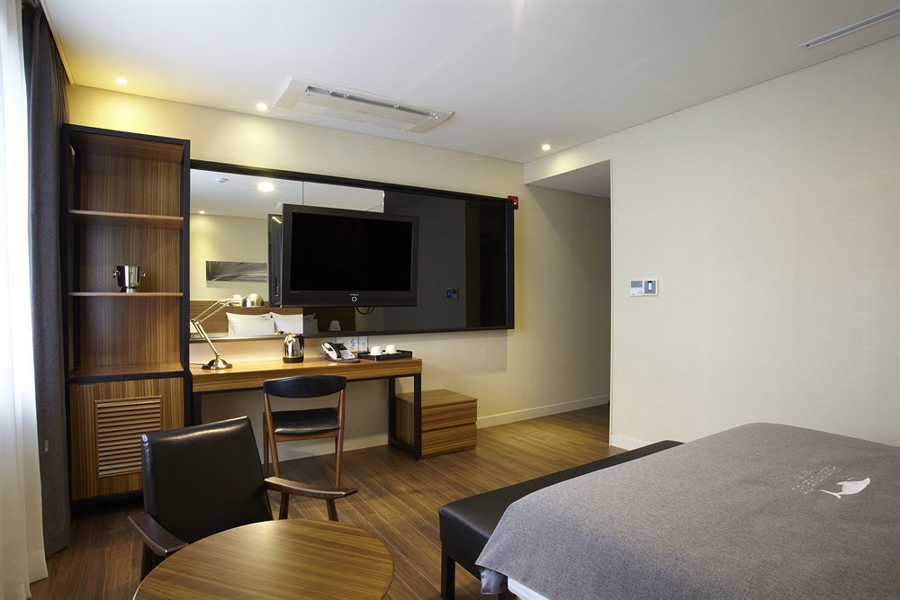 Cinema House Hotel In Pusan Zewnętrze zdjęcie