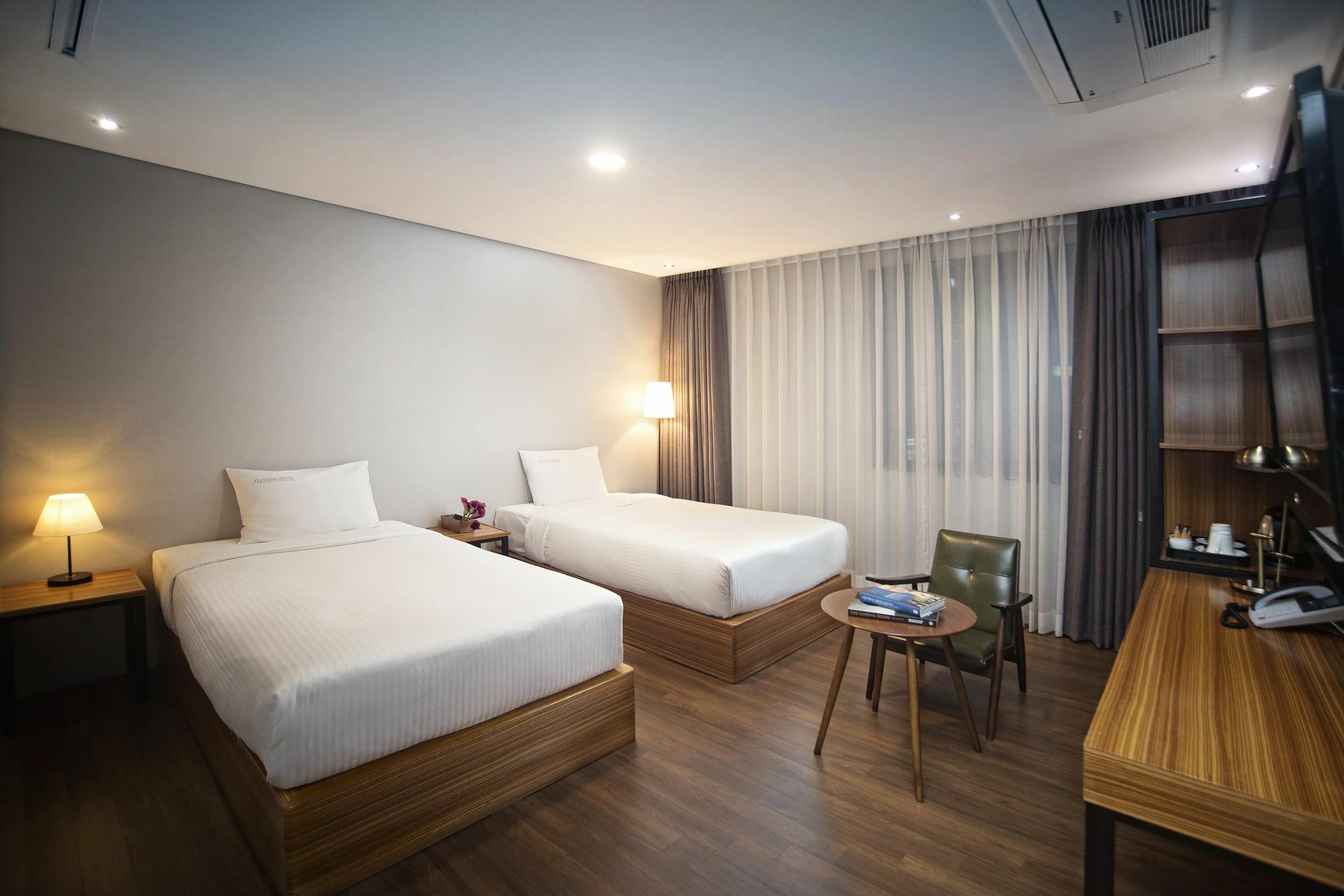 Cinema House Hotel In Pusan Zewnętrze zdjęcie